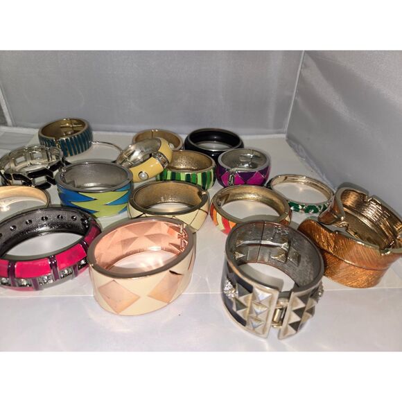 Bangles (l-5) Reseller's Lot - black, gold, metallic, enamel cuff 17 pieces - Picture 10 of 10